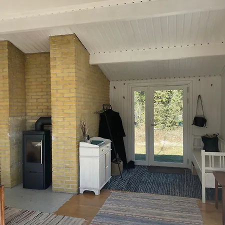 Summer House With Outdoor Sauna At Sjaellands Odde Hébergement de vacances Tjørneholm