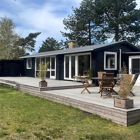 Hébergement de vacances Summer House With Outdoor Sauna At Sjaellands Odde